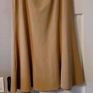 Flowing tan skirt, zip up in the back